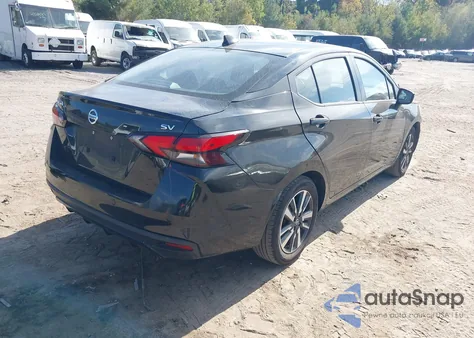 2021 Nissan Versa Sv Xtronic Cvt z USA, uszkodzony, nr VIN 3N1CN8EV8ML888140